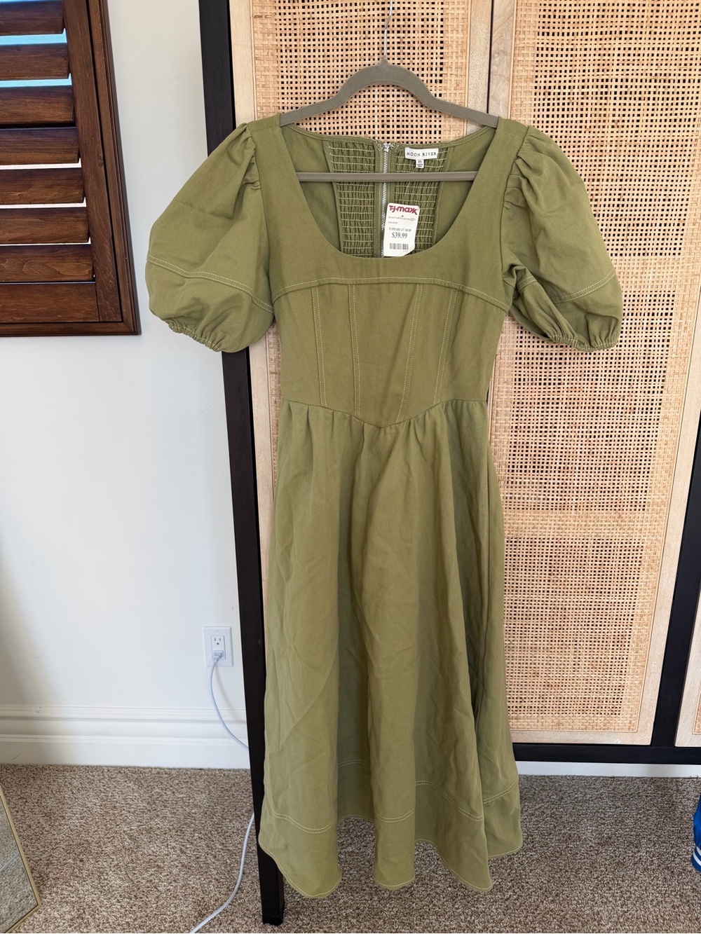 Moon River Olive Green Midi Dress with Puff Sleeves